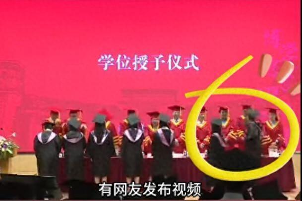 線上賭場:關於複旦法學院畢業典禮襲師事件的聲明